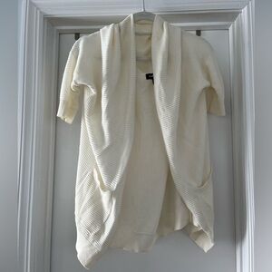 Open cardigan with pockets